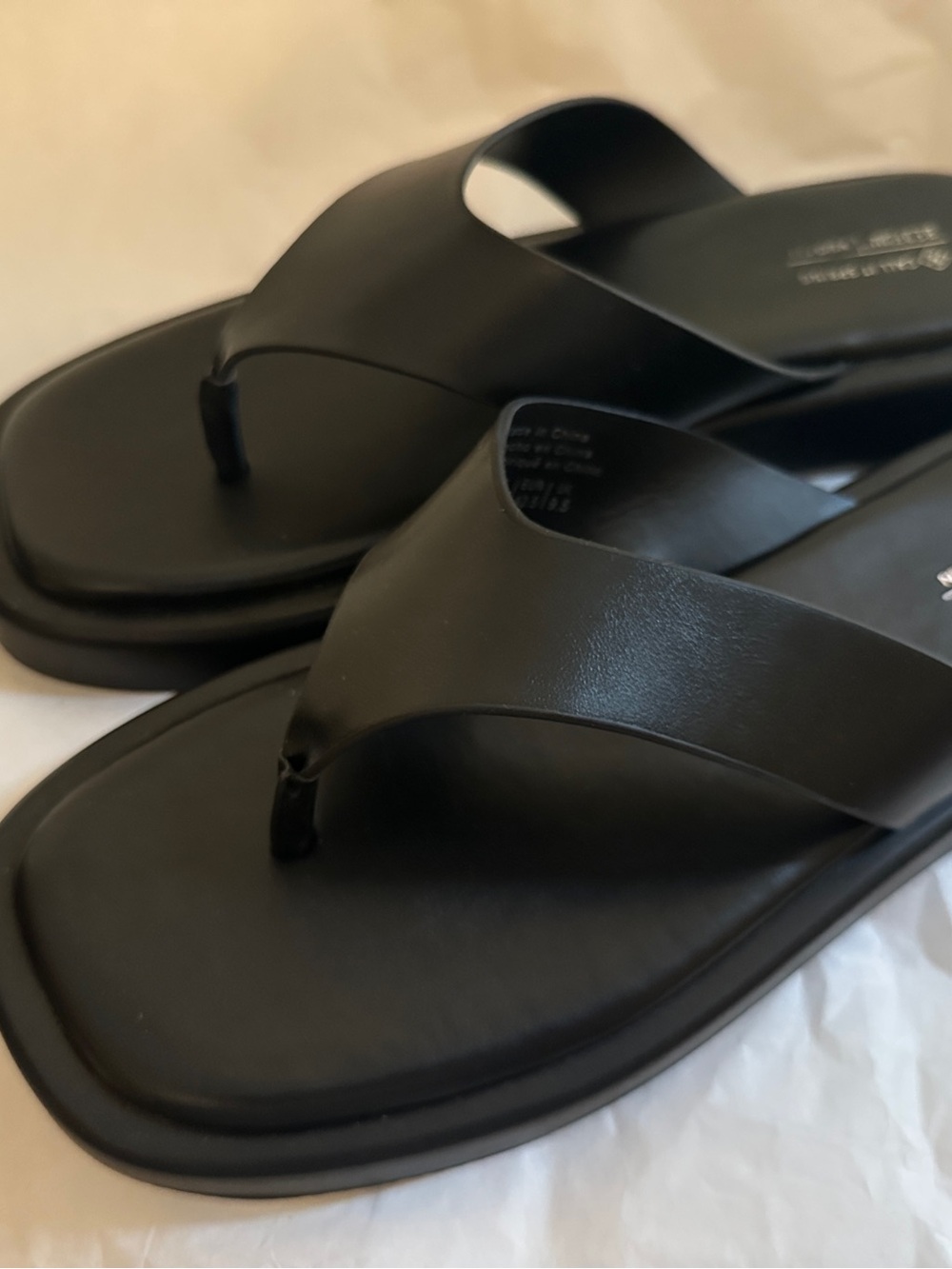 Black Chunky Call It Spring DSW Thong Slip On Square Flat Buena Sandals Size 11